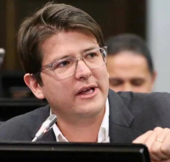 6355bd99f3534.r d.522 328 11719