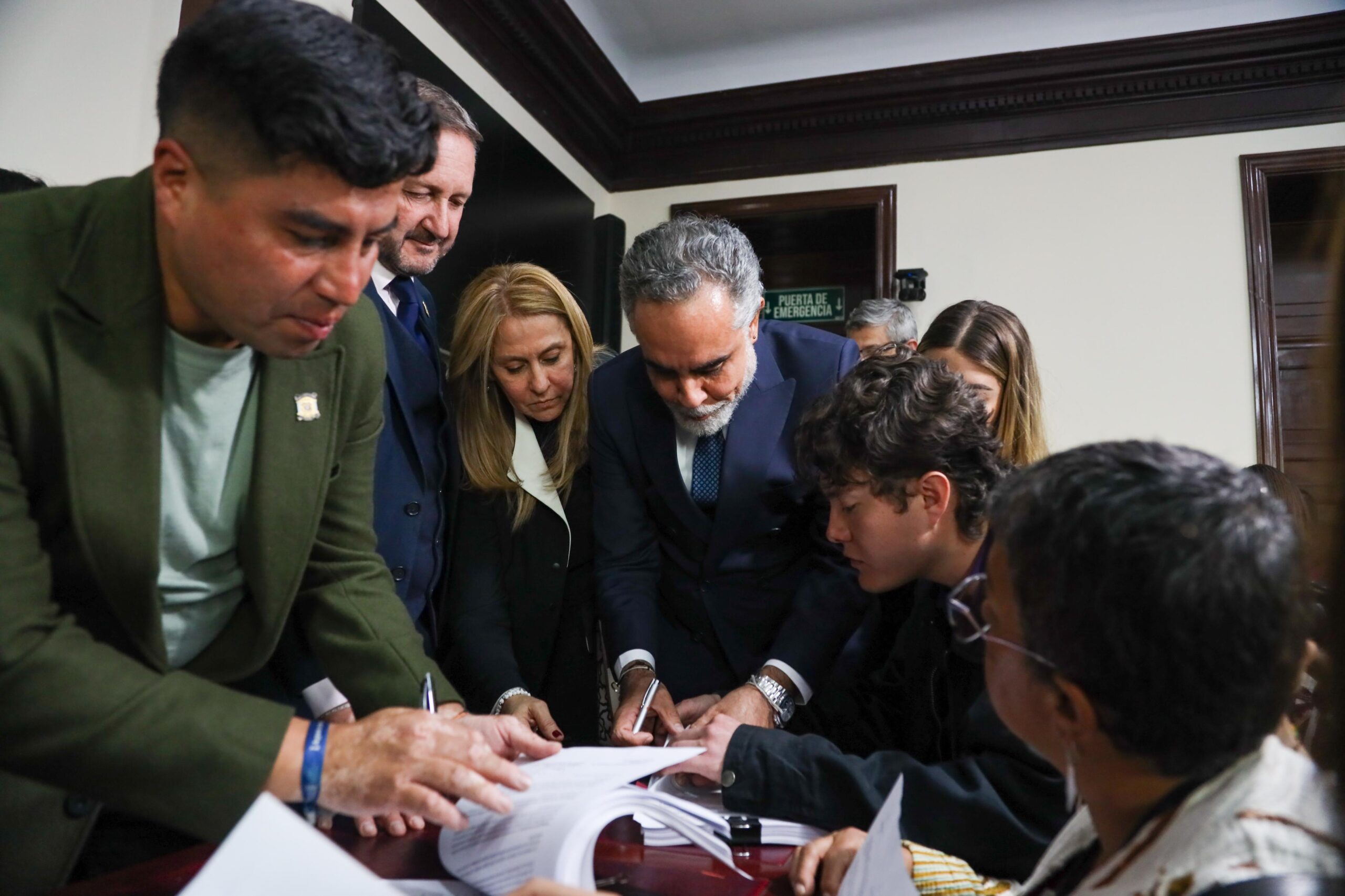 Colombia da un paso más en la autonomía territorial 42 IMG 20251215 WA0117 scaled