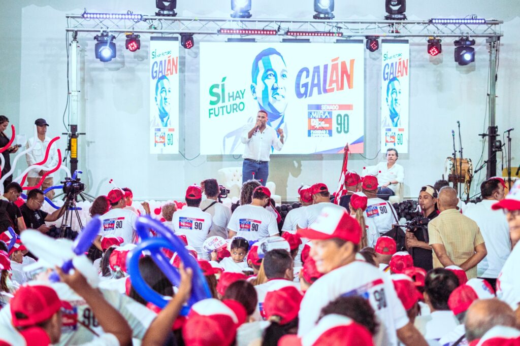 Óscar David Galán lanzó en Barranquilla su campaña al Senado con el respaldo de cerca de 2 mil personas 44 IMG 20251222 WA0020