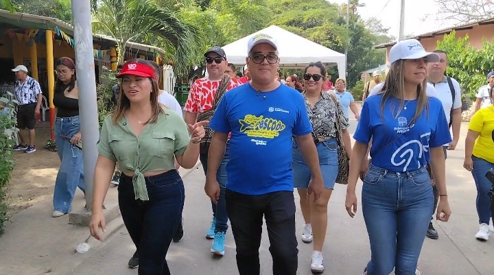 Éxito del V Festival del Pescado en Sabanagrande 47 Screenshot 20251215 133407 com google android apps photos HomeActivity