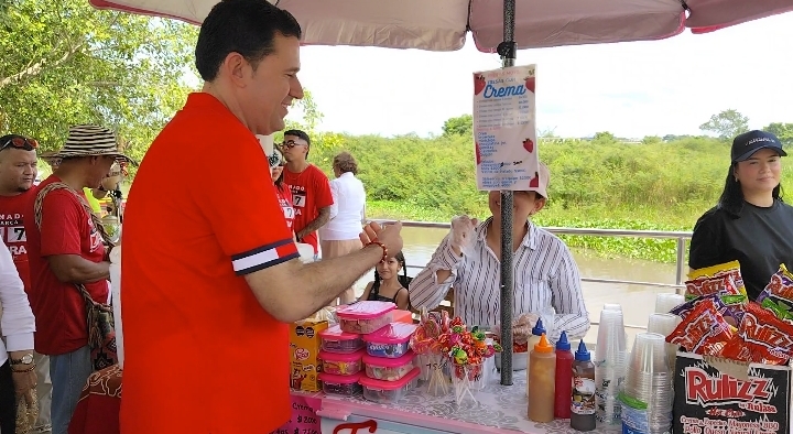 Existe la necesidad de un representante para la provincia del Atlántico en la Cámara: Gustavo De la Rosa 46 Screenshot 20251215 191349 com google android apps photos LocalPhotosActivity 1