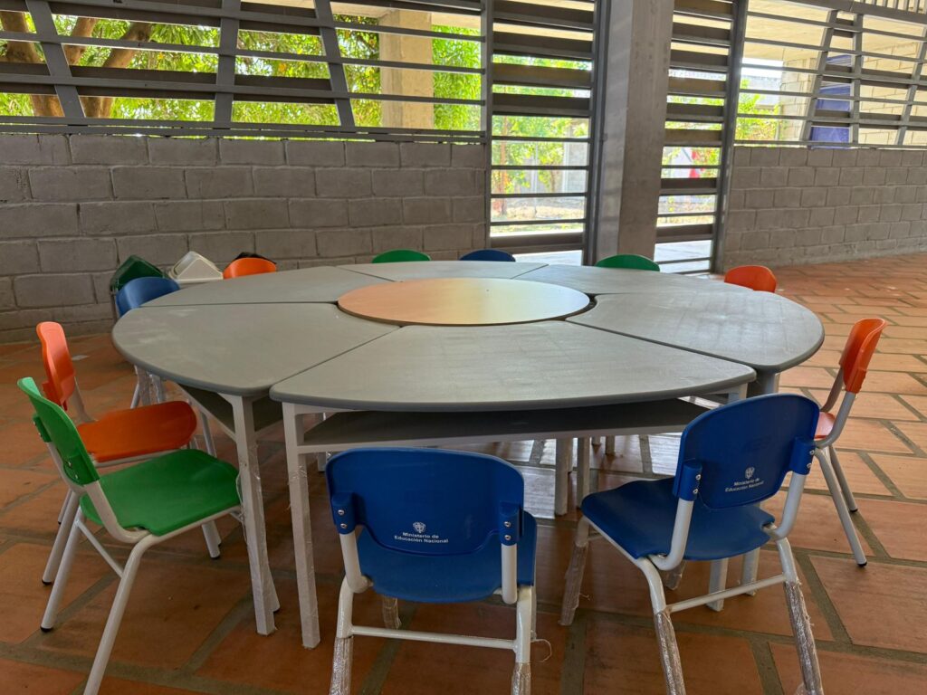 Atlántico recibió mobiliario para 35 aulas de primera infancia por cifra récord en matrícula 42 IMG 20260220 WA0082