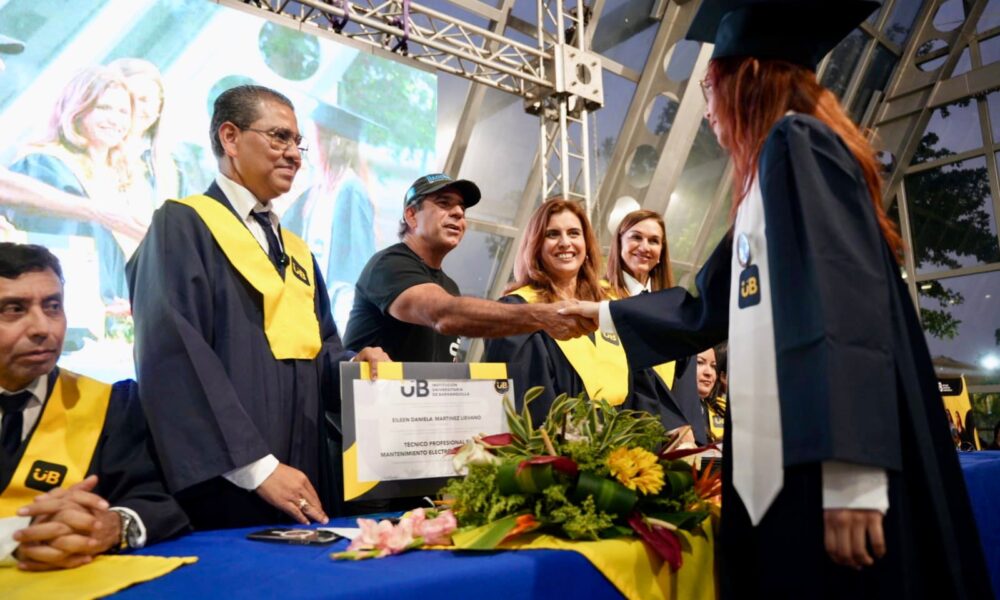 Ceremonia grados IUB 6