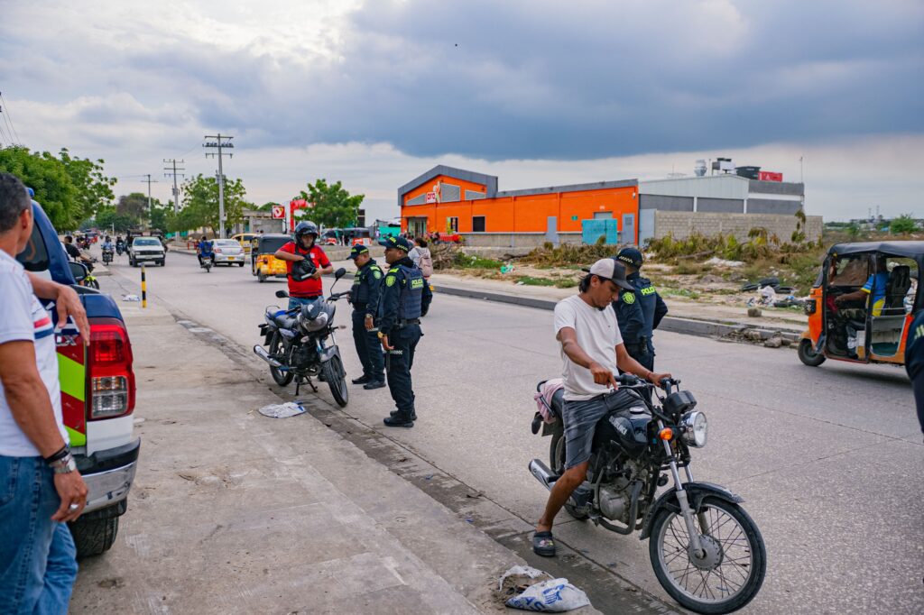Alcaldía de Soledad sigue en pie de lucha contra la delincuencia con las “Caravanas por la Vida” 42 IMG 20260609 WA0257