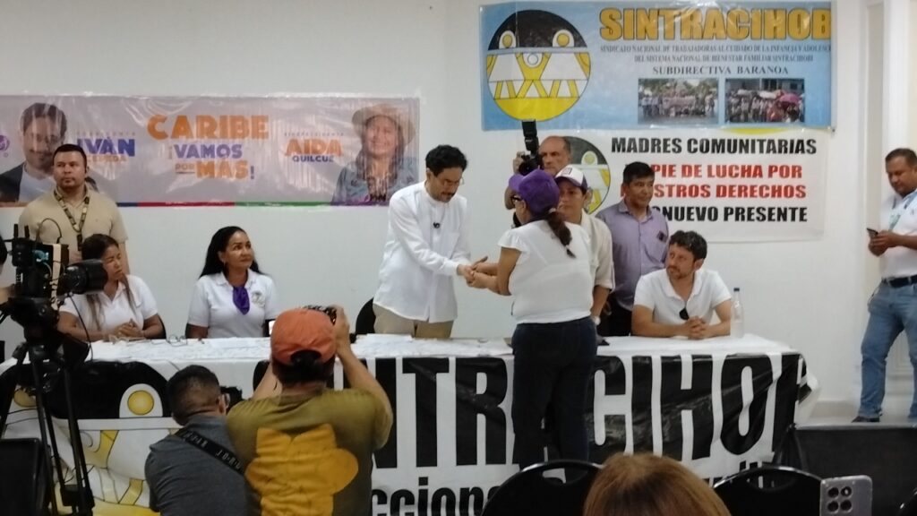 En SINTRAELECOL Iván Cepeda reafirma apoyo a reformas sociales y llama a defender el voto el 21 de junio 42 IMG 20260615 112958 1