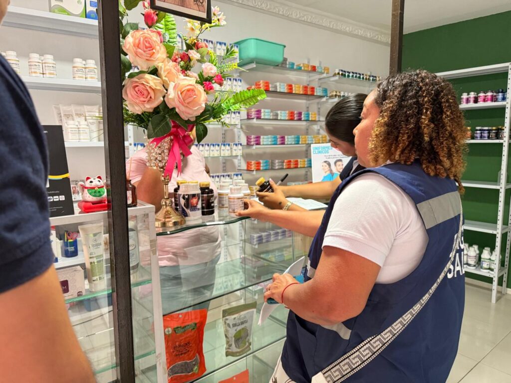Alcaldia y Policía Nacional incautan productos sin registro INVIMA 43 IMG 20260709 WA0131
