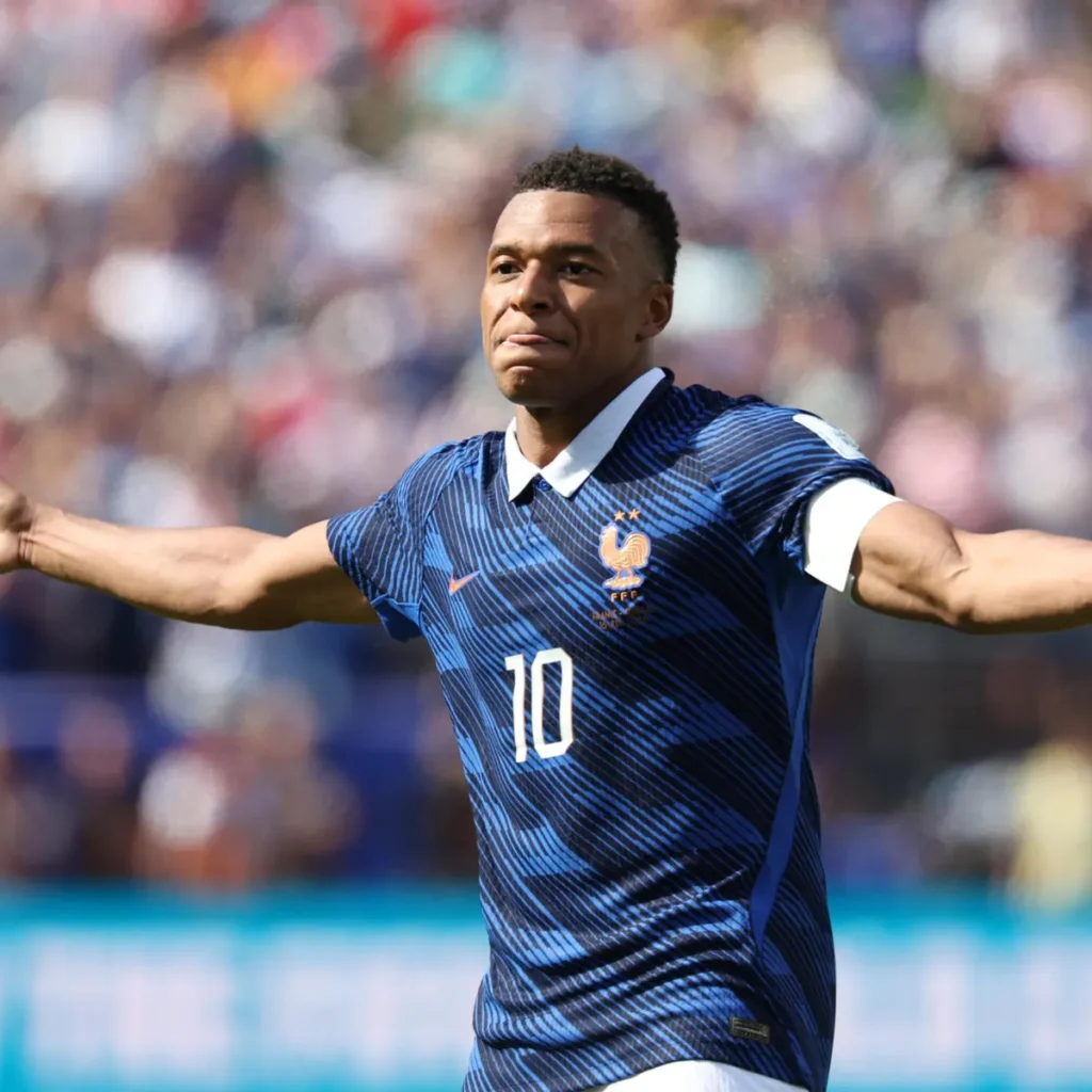 Kylian Mbappé guía a Francia a los cuartos de final del Mundial 2026 42 mbappe celebra primer gol senegal 104