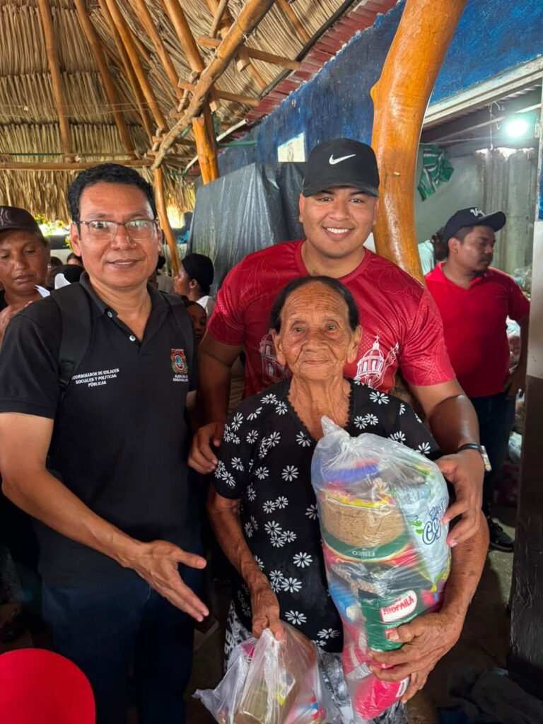 Sabanalarga atiende a familias afectadas por vendaval en Aguada de Pablo 42 FB IMG 1787945238882