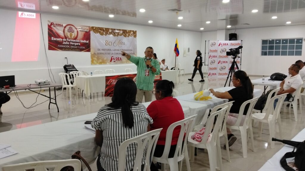 “La lucha es continua”: ADEA fortalece liderazgo sindical en defensa de los derechos docentes 42 IMG 20260925 133459