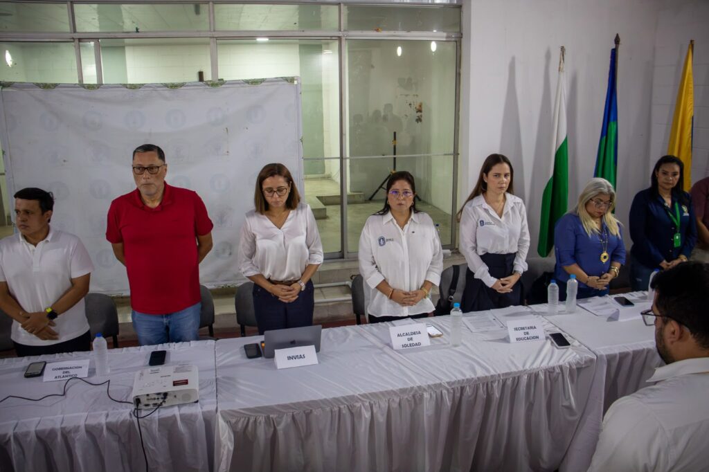 Gestión de la Alcaldía de Soledad abre paso a una solución para el puente peatonal del INEM 42 IMG 20260930 WA0182