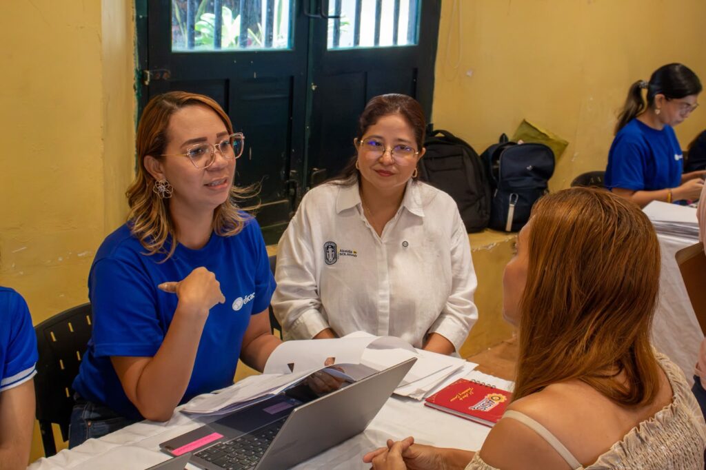 Más de 400 personas se unieron a la “Marea Azul”, la exitosa feria de empleo en Soledad 42 IMG 20261001 WA0143