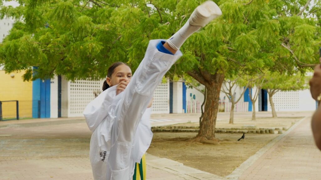 Alcaldía de Soledad impulsa el sueño deportivo de Thael Gutiérrez, joven promesa del taekwondo 42 IMG 20261002 WA0053