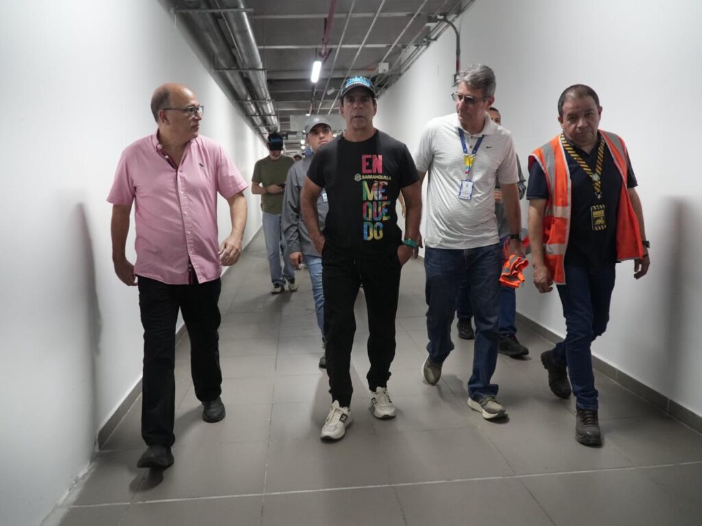 ¡Vuelo directo Barranquilla–Nueva York! Una conexión que nos abre más puertas al turismo, la inversión y al mundo: alcalde Char 42 fotos visita aeropuerto 4